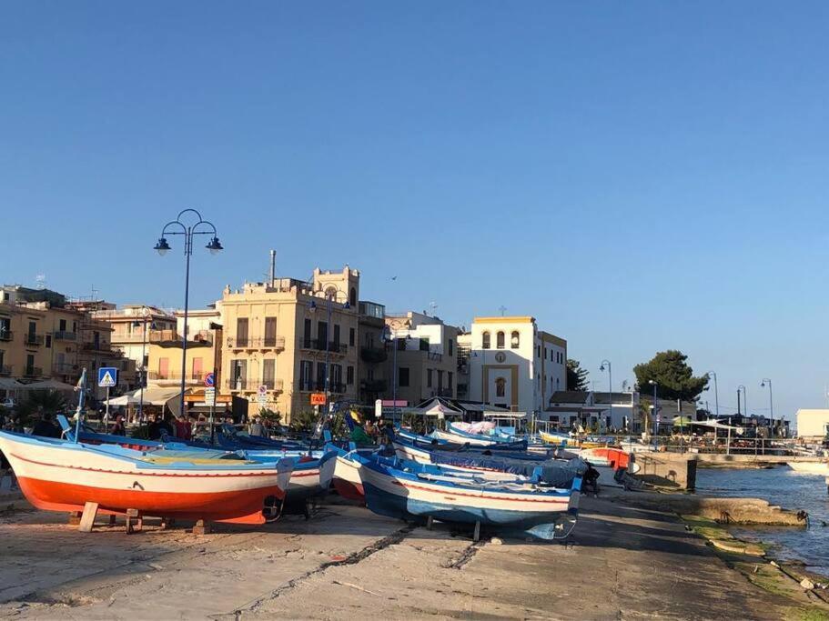 Appartamento Bertie's Mondello Palermo Esterno foto