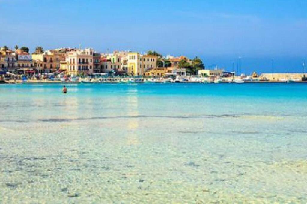 Appartamento Bertie's Mondello Palermo Esterno foto